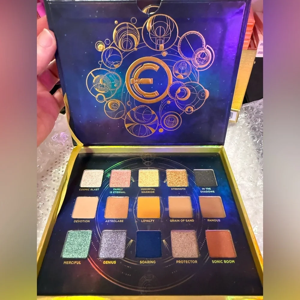 URBAN DECAY Marvel Eternals Eyeshadow Palette